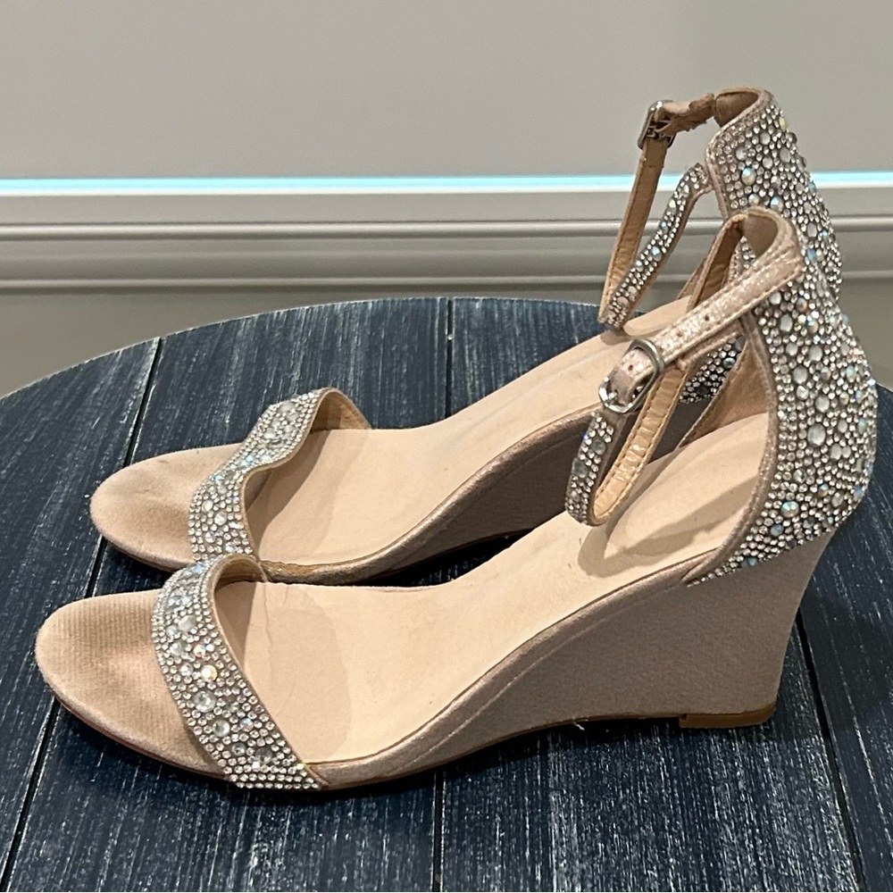 David’s Bridal Raquel Embellished Wedges - Picture 5 of 8